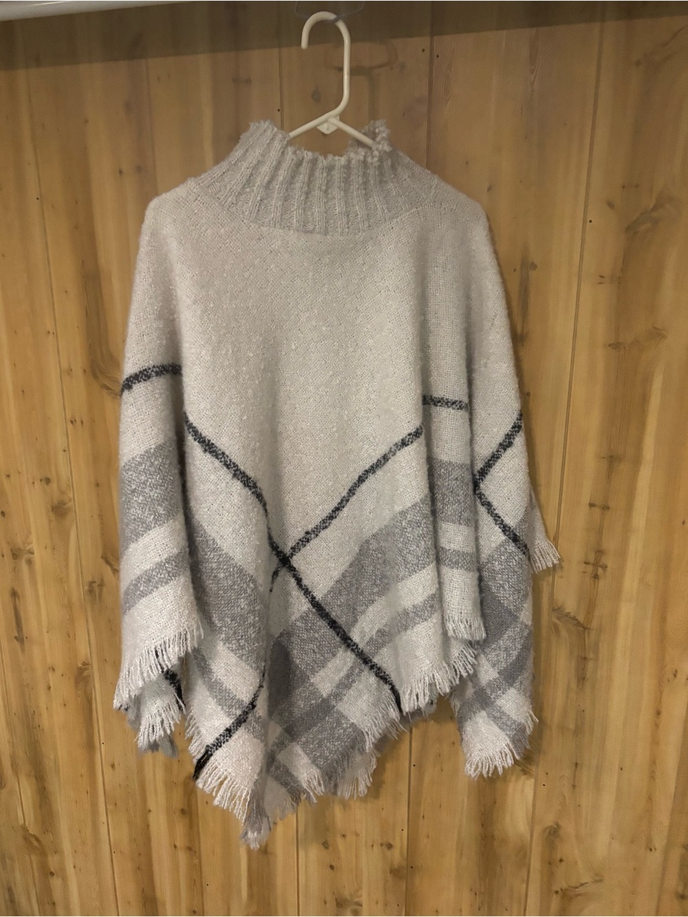 World Market Grey Boho Turtleneck Poncho Women's Cream and Gray Plaid Fringe